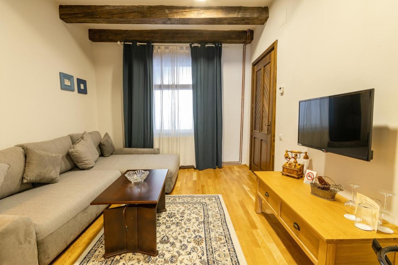 Wood House Republicii Hotell Braşov Eksteriør bilde