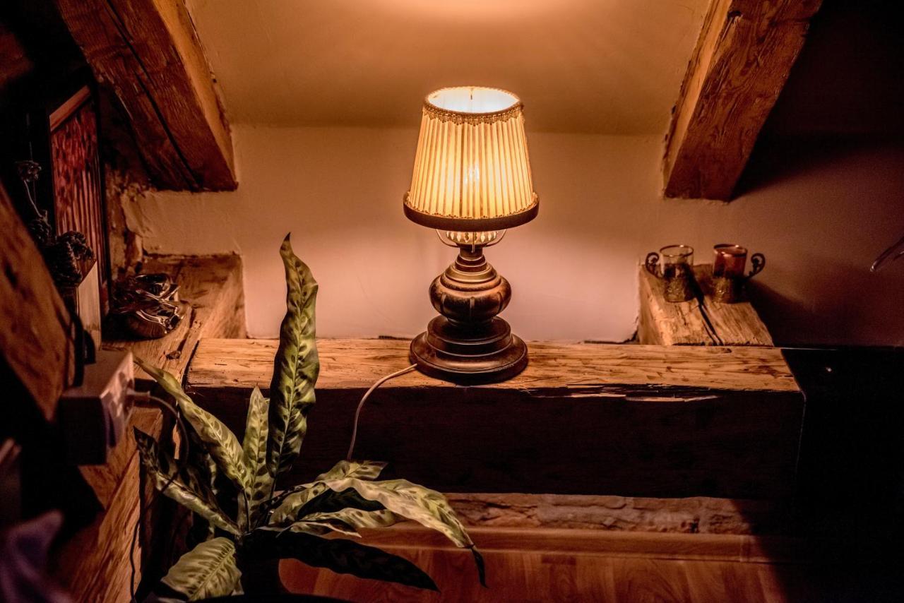 Wood House Republicii Hotell Braşov Eksteriør bilde