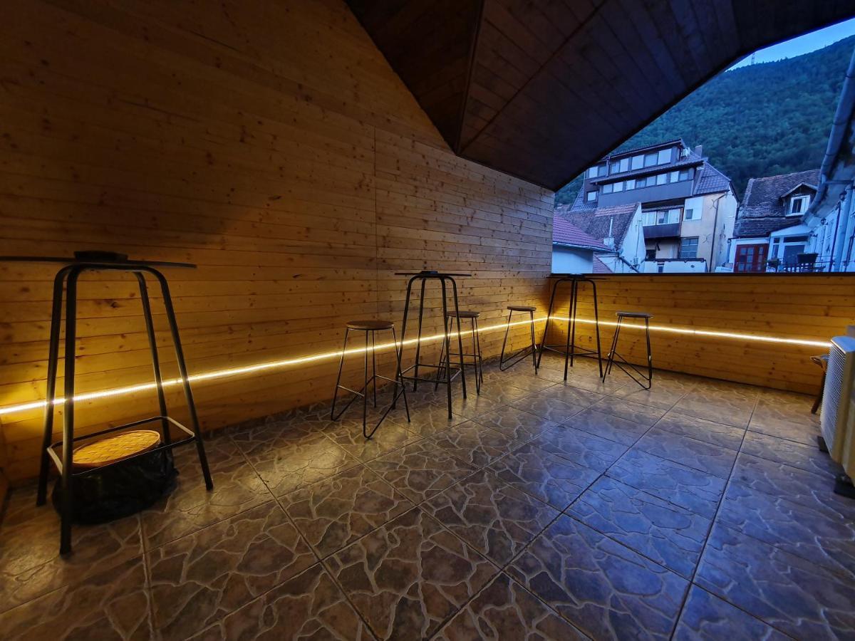 Wood House Republicii Hotell Braşov Eksteriør bilde