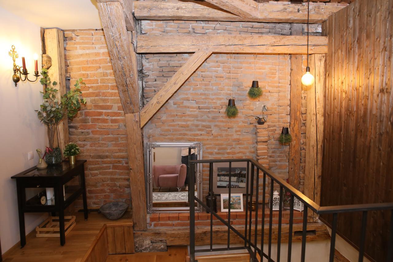 Wood House Republicii Hotell Braşov Eksteriør bilde