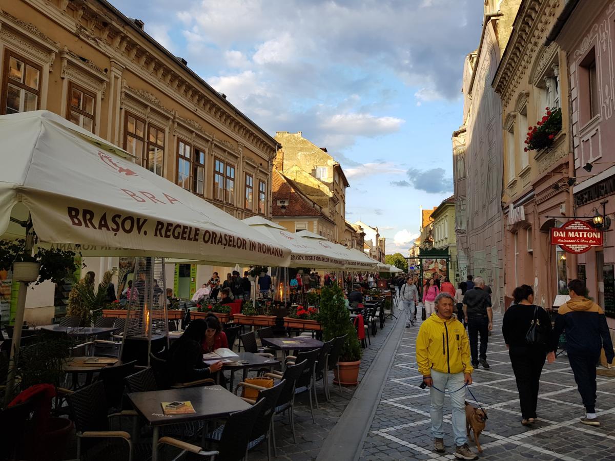 Wood House Republicii Hotell Braşov Eksteriør bilde