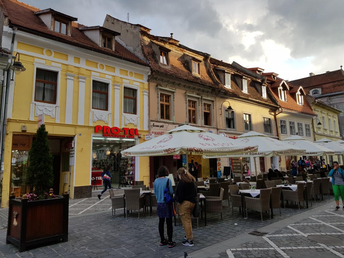 Wood House Republicii Hotell Braşov Eksteriør bilde