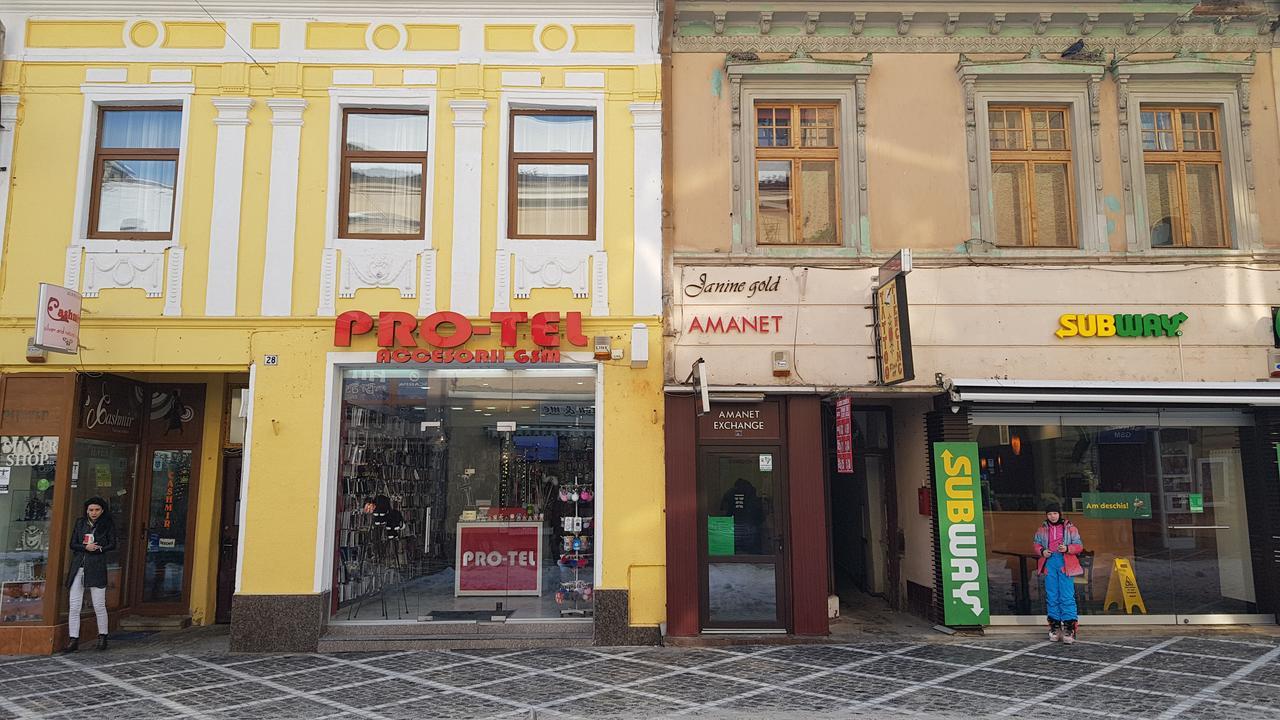 Wood House Republicii Hotell Braşov Eksteriør bilde