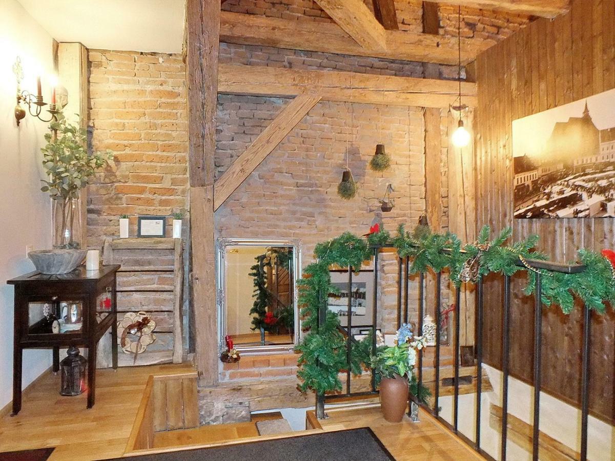 Wood House Republicii Hotell Braşov Eksteriør bilde